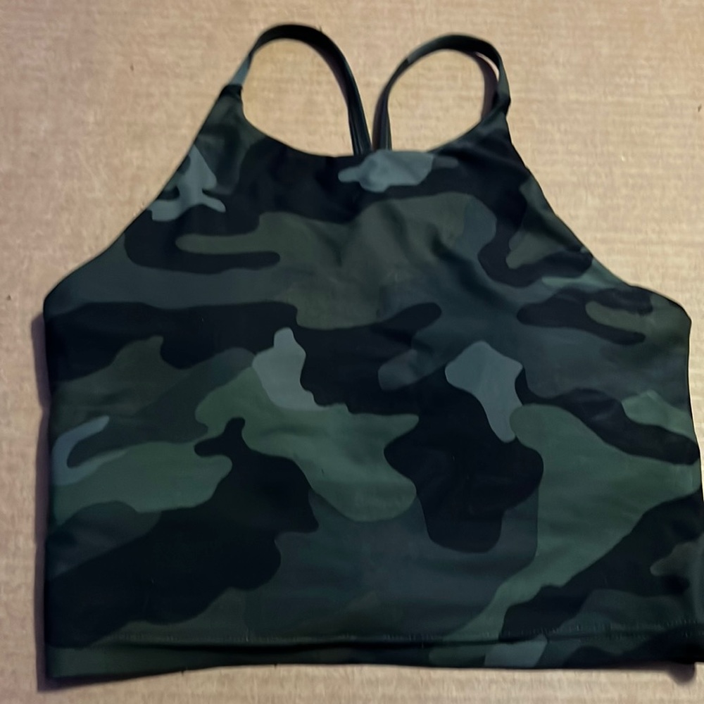 Old navy active wear crop top - with built in bra